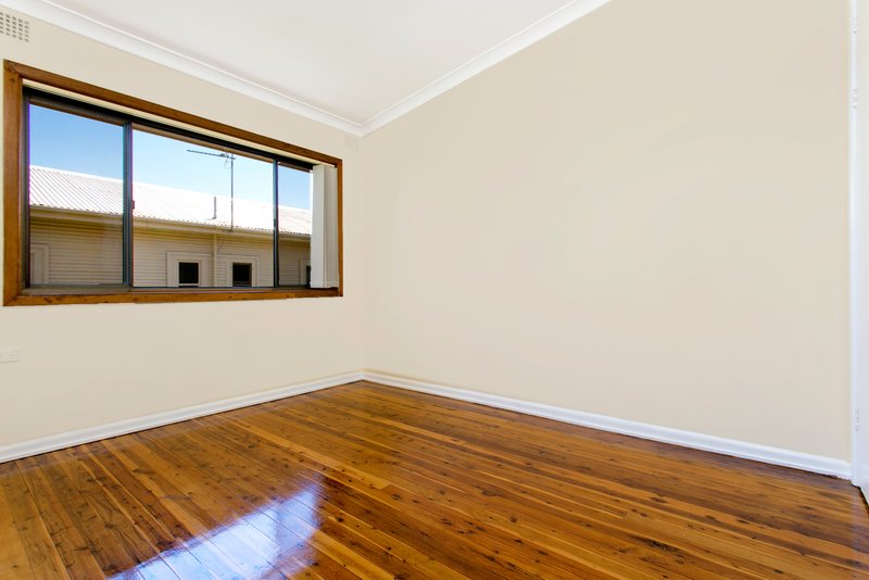 Photo - 2/56 Wentworth Street, Shellharbour NSW 2529 - Image 3