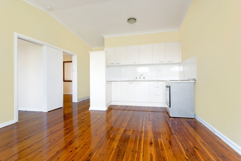 Photo - 2/56 Wentworth Street, Shellharbour NSW 2529 - Image 6