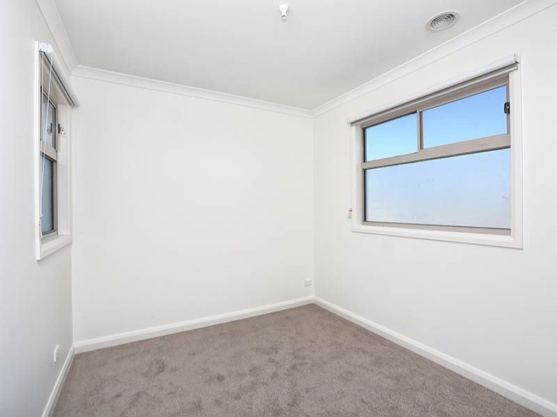 Photo - 2/56 Widford Street, Glenroy VIC 3046 - Image 6