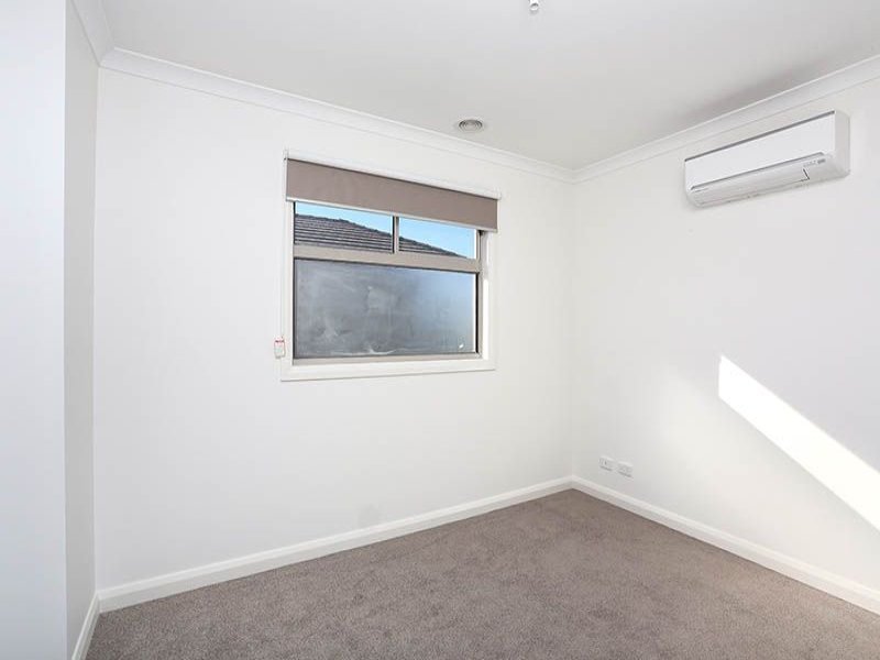 Photo - 2/56 Widford Street, Glenroy VIC 3046 - Image 7