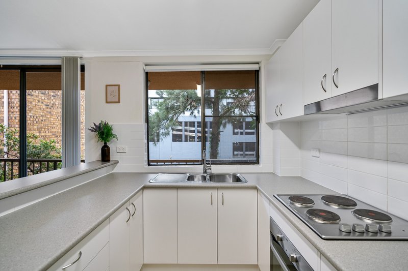 Photo - 25/61-89 Buckingham Street, Surry Hills NSW 2010 - Image 2