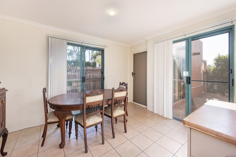 Photo - 25/61 Harburg Drive, Beenleigh QLD 4207 - Image 4