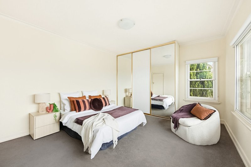 Photo - 2/568 Toorak Road, Toorak VIC 3142 - Image 9