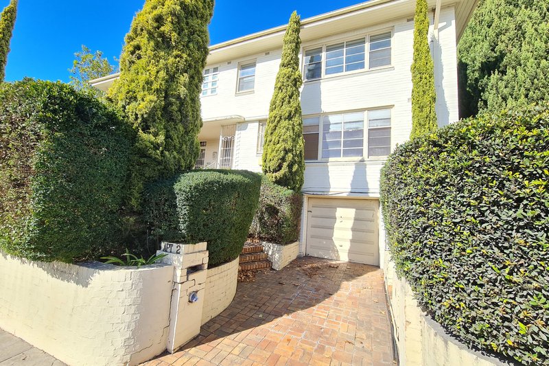 Photo - 2/568 Toorak Road, Toorak VIC 3142 - Image 1