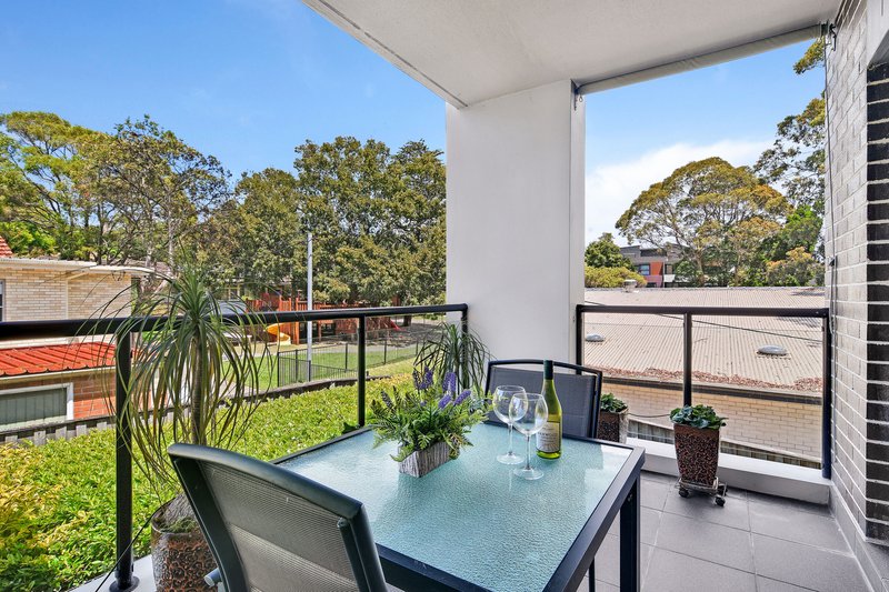 Photo - 25/691-695 Warringah Road, Forestville NSW 2087 - Image 3