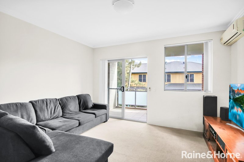 Photo - 25/7-11 Putland Street, St Marys NSW 2760 - Image 2