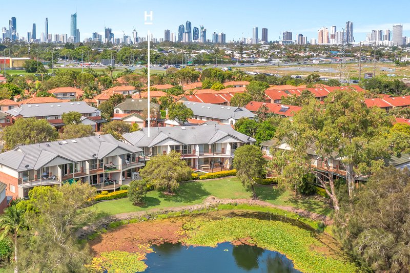 25/7-9 Santa Cruz Boulevard, Clear Island Waters QLD 4226