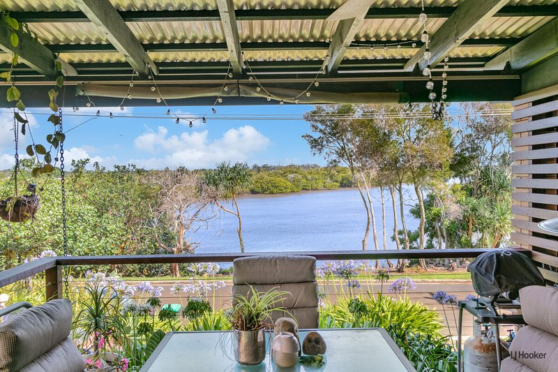 2/57 Bimbadeen Avenue, Banora Point NSW 2486