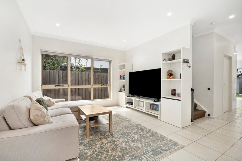 Photo - 2/57 Camellia Crescent, Norlane VIC 3214 - Image 2