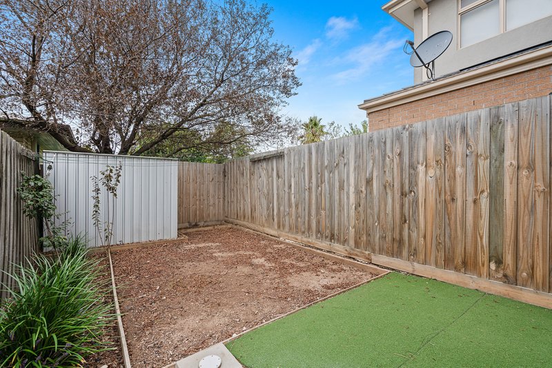 Photo - 2/57 Camellia Crescent, Norlane VIC 3214 - Image 9