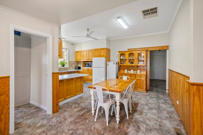 Photo - 257 Canterbury Road, Heathmont VIC 3135 - Image 3