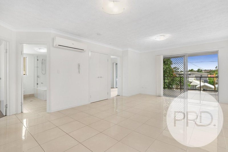 Photo - 2/57 Collins St , Nundah QLD 4012 - Image 5