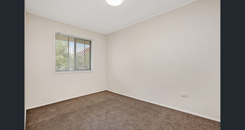 Photo - 2/57 Fairbank Street, Sunnybank Hills QLD 4109 - Image 7