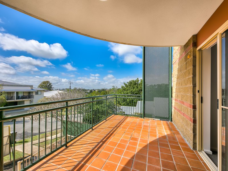 Photo - 2/57 Hamson Terrace, Nundah QLD 4012 - Image