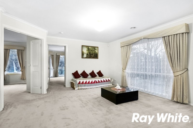 Photo - 257 High Street Road, Mount Waverley VIC 3149 - Image 6