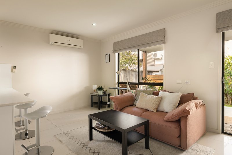 Photo - 2/57 Hodgson Street, Zillmere QLD 4034 - Image 7