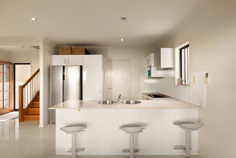 Photo - 2/57 Hodgson Street, Zillmere QLD 4034 - Image 8