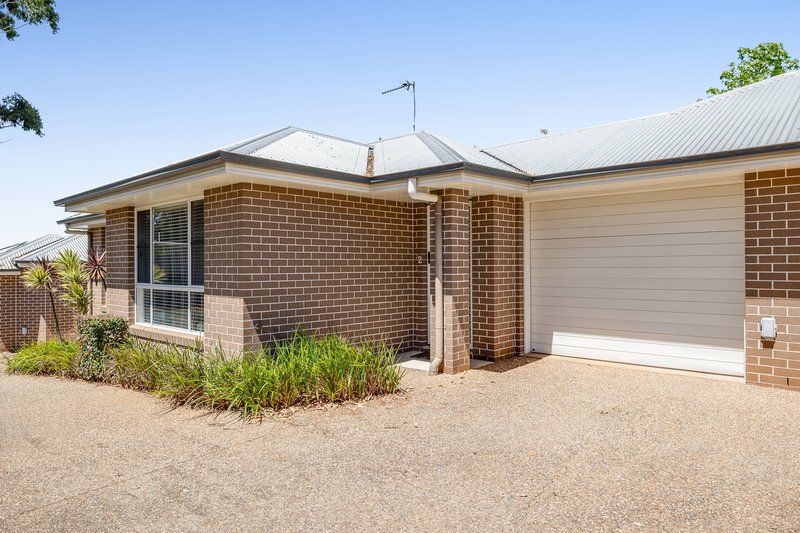 Photo - 2/57 Holberton Street, Rockville QLD 4350 - Image 1