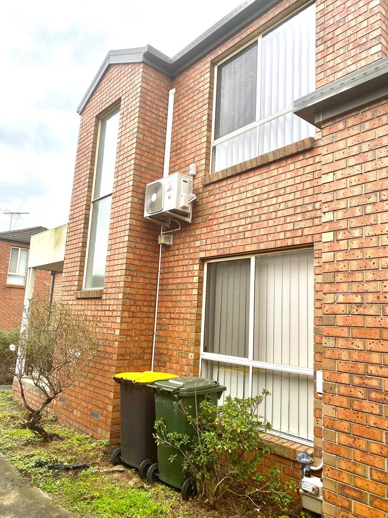 Photo - 2/57 Kanooka Grove, Clayton VIC 3168 - Image 10