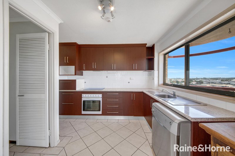 Photo - 25/7 Kent Street, West Gladstone QLD 4680 - Image 4