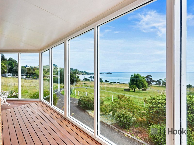 257 Penguin Road, West Ulverstone TAS 7315