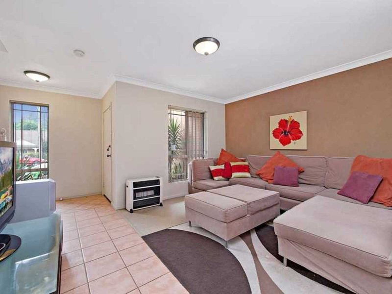 Photo - 2/57 Queen Street, North Strathfield NSW 2137 - Image 3