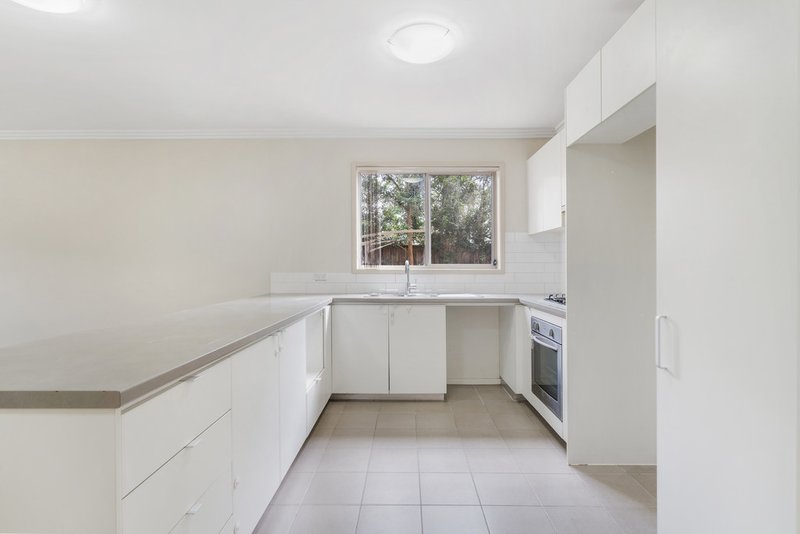 Photo - 2/57 Reeves Crescent, Bonnyrigg NSW 2177 - Image 4