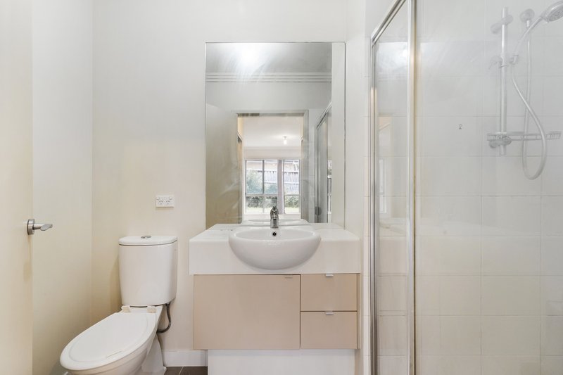 Photo - 2/57 Reeves Crescent, Bonnyrigg NSW 2177 - Image 9