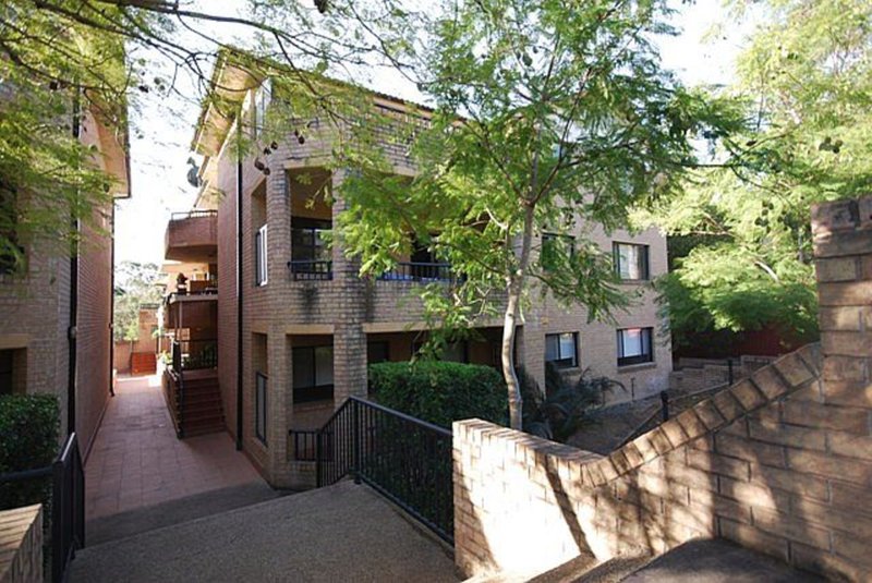 Photo - 2/57 Stapleton Street, Pendle Hill NSW 2145 - Image 2