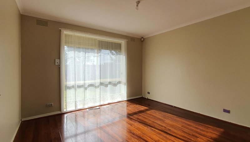 Photo - 257 Taylors Road, Kings Park VIC 3021 - Image 3