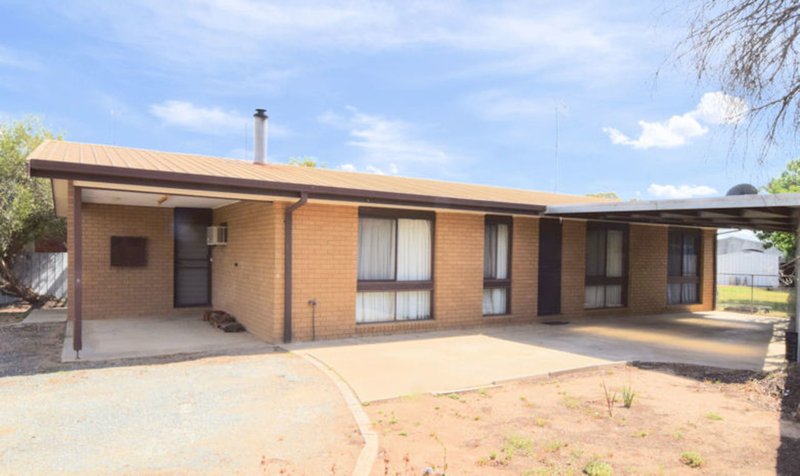 Photo - 257 Victoria Street, Deniliquin NSW 2710 - Image 1