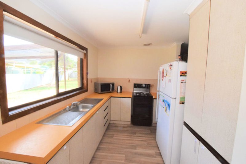 Photo - 257 Victoria Street, Deniliquin NSW 2710 - Image 2