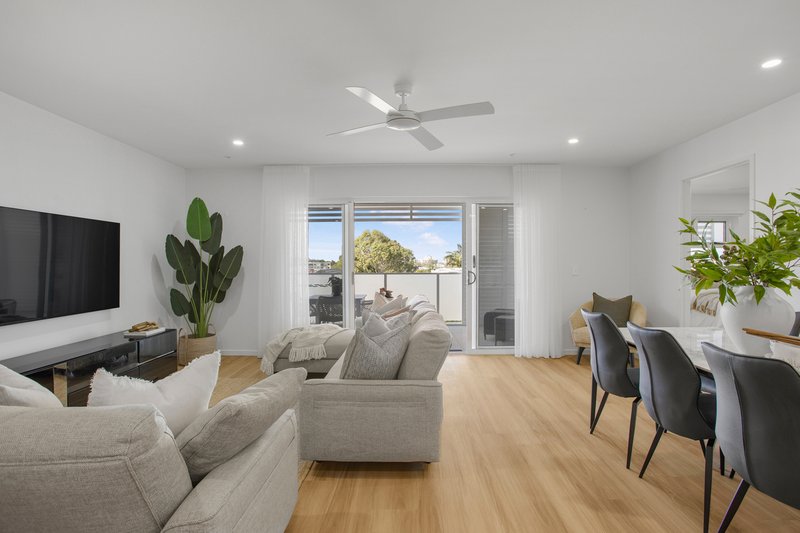 Photo - 25/73-75 Bradman Avenue, Maroochydore QLD 4558 - Image 3