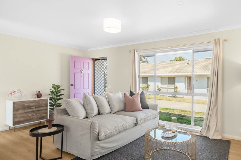 Photo - 2/573 Webb Street, Lavington NSW 2641 - Image 10