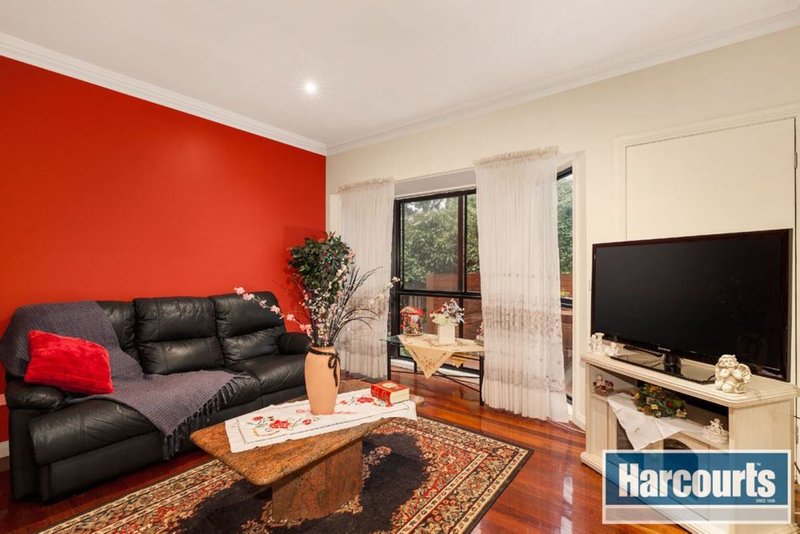 Photo - 2/577 Boronia Road, Wantirna VIC 3152 - Image 5