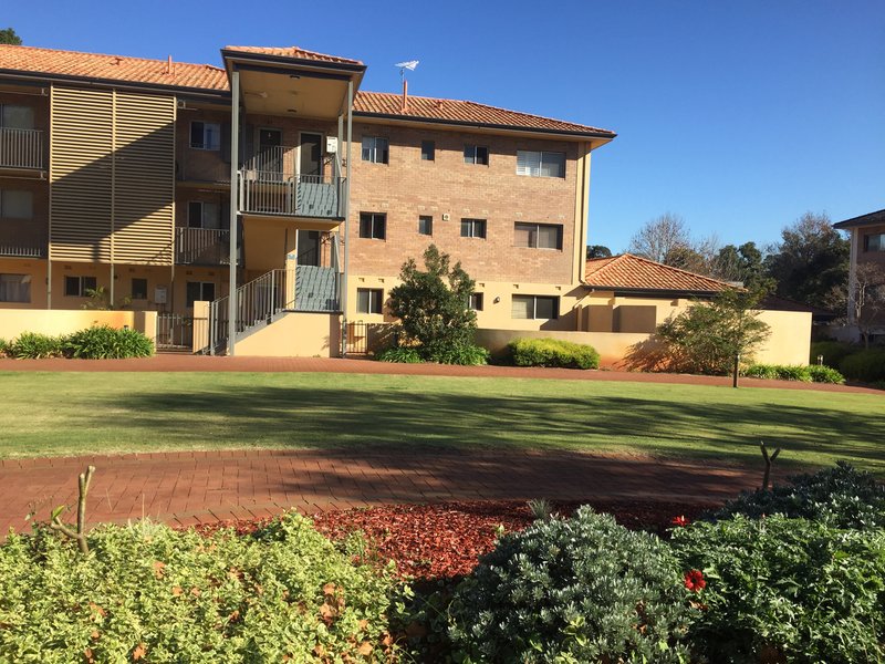 Photo - 25/79 Waverley Road, Coolbellup WA 6163 - Image 6