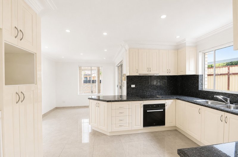 Photo - 2/57D Boronia Street, South Wentworthville NSW 2145 - Image 9