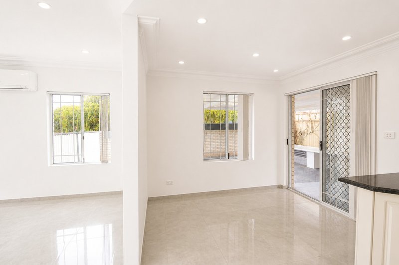 Photo - 2/57D Boronia Street, South Wentworthville NSW 2145 - Image 15