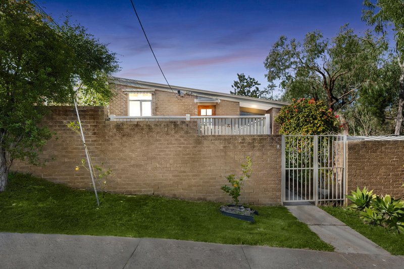 2/58-60 Swayfield Road, Mount Waverley VIC 3149