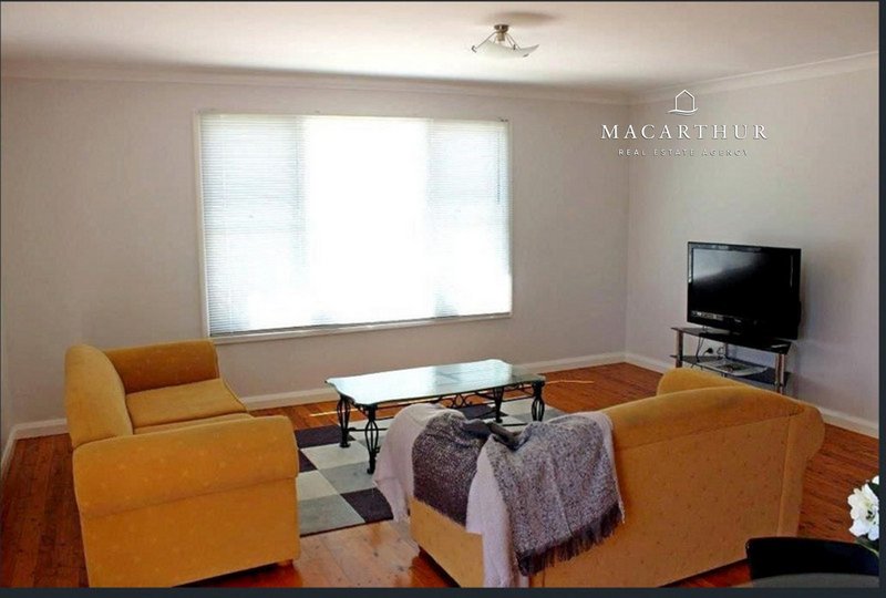 Photo - 2/58 Bourke Street, Turvey Park NSW 2650 - Image 3