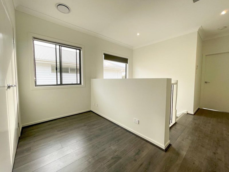 Photo - 258 Eighth Avenue, Austral NSW 2179 - Image 8