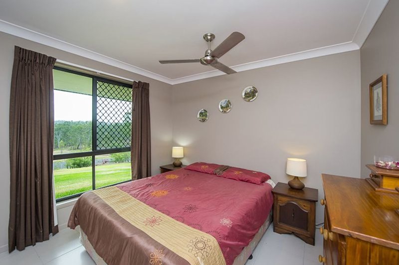 Photo - 258 Jim Whyte Way, Burua QLD 4680 - Image 11