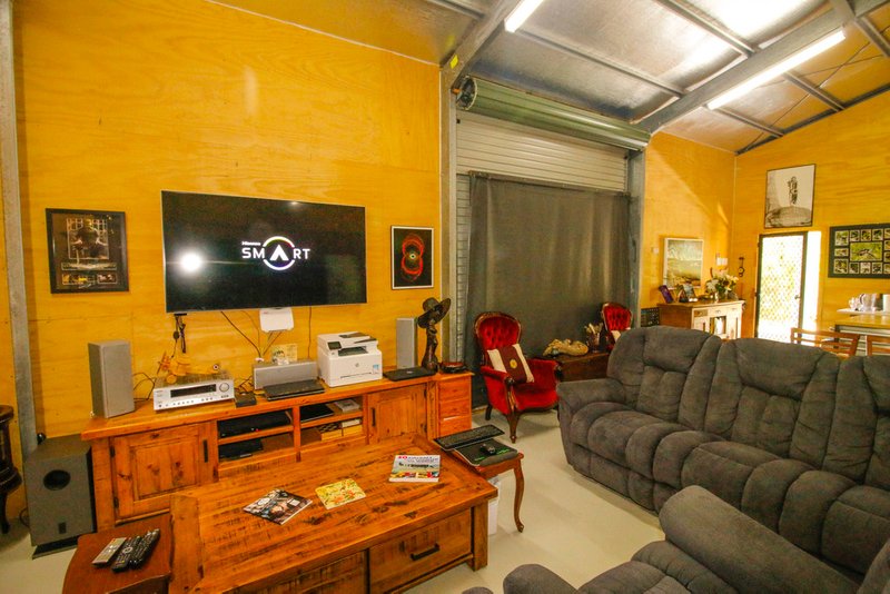 Photo - 258 Lady Elliot Drive, Agnes Water QLD 4677 - Image 6