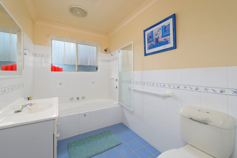 Photo - 2/58 Marian Drive, Port Macquarie NSW 2444 - Image 9