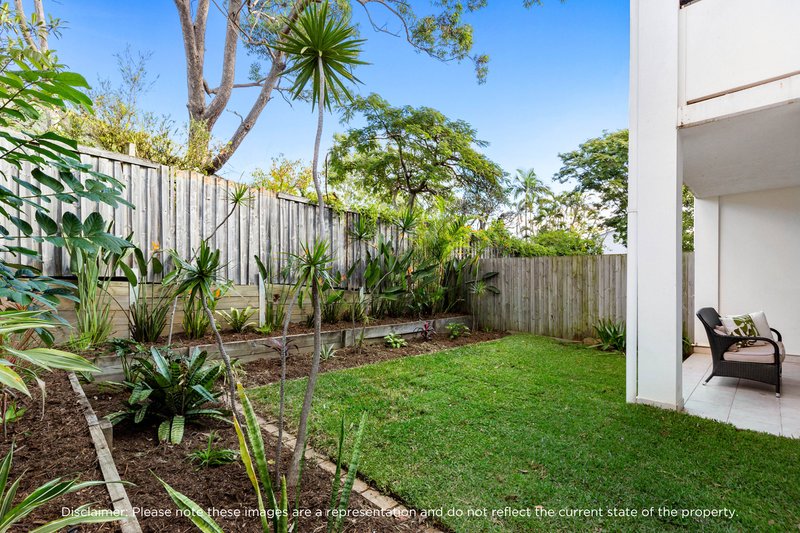 Photo - 2/58 Moore Street, Morningside QLD 4170 - Image 12