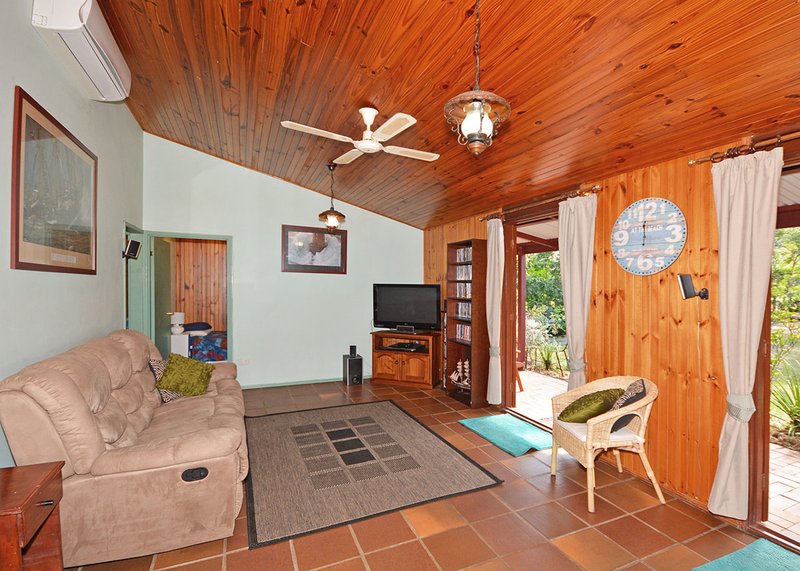 Photo - 258 Oregan Creek Road, Toogoom QLD 4655 - Image 9