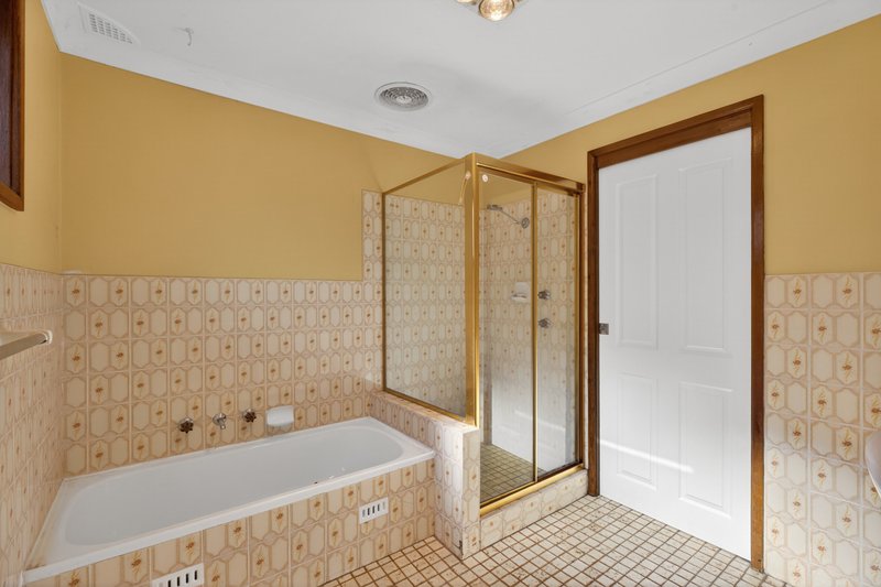 Photo - 2/58 Parliament Road, Macquarie Fields NSW 2564 - Image 8