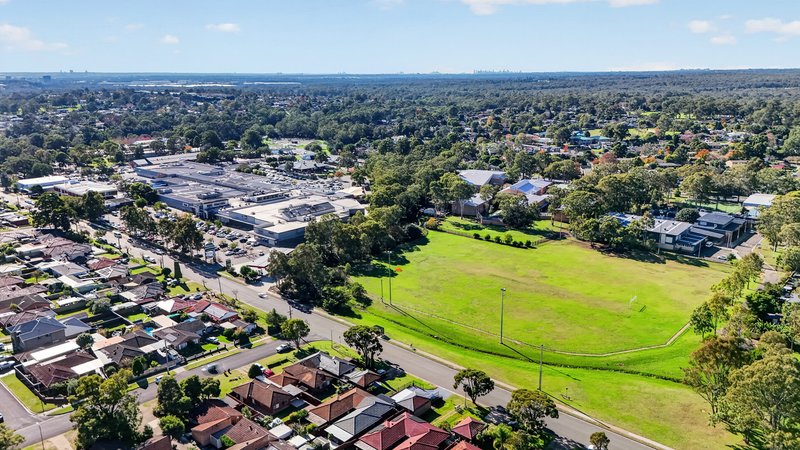 Photo - 2/58 Parliament Road, Macquarie Fields NSW 2564 - Image 15