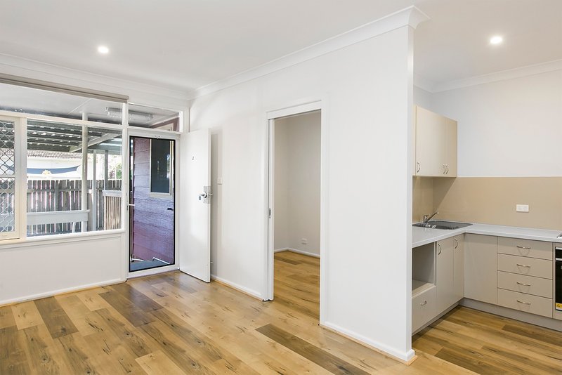 Photo - 2/58 Porter Street, North Wollongong NSW 2500 - Image 2