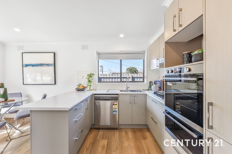 Photo - 2/58 Queens Avenue, Springvale VIC 3171 - Image 6